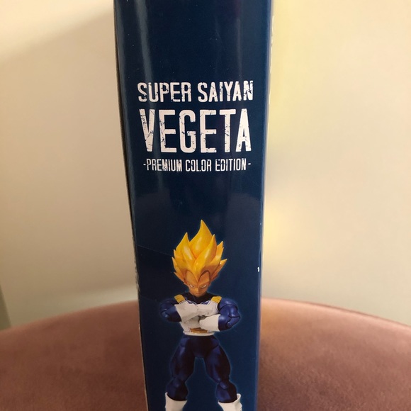 Dragon Ball Z Super Saiyan Vegeta - Picture 5 of 5